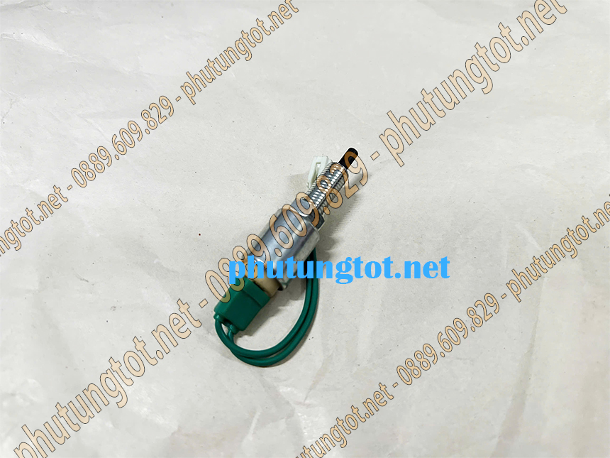 Cảm biến chân phanh xe tải Đô Thành IZ49 IZ65