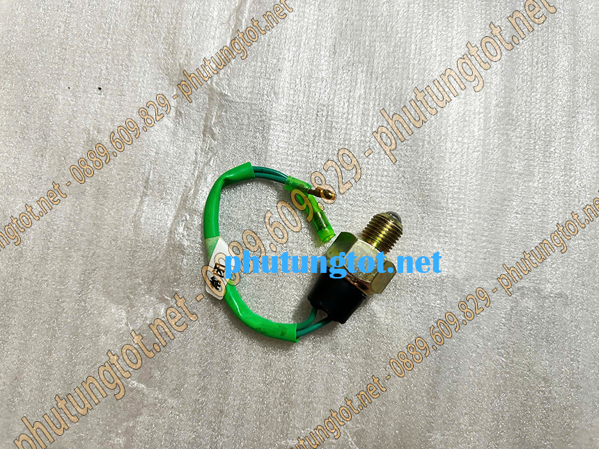 Cảm biến báo lùi ( cảm biến số lùi ) xe tải Đô Thành IZ49 IZ65 Cảm biến báo lùi ( cảm biến số lùi ) xe tải Đô Thành IZ49 IZ65