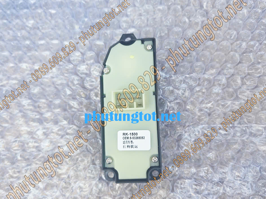 Công tắc bấm kính bên tài xe tải Đô Thành IZ65 IZ350 Công tắc bấm kính bên tài xe tải Đô Thành IZ65 IZ350