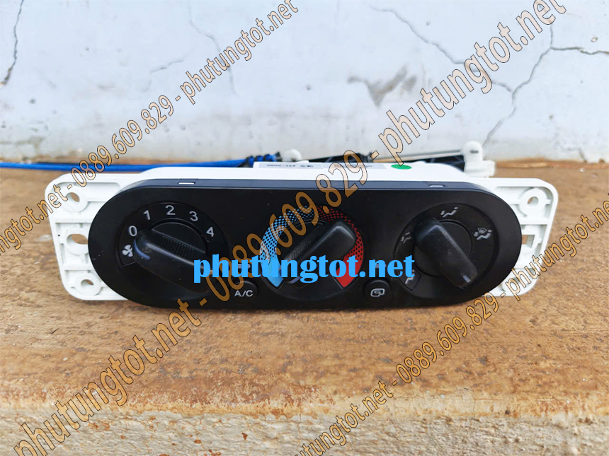 Công tắc điều hòa xe tải Đô Thành IZ49 IZ65 IZ250