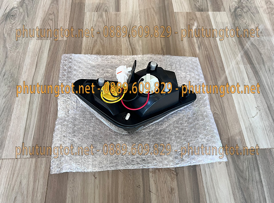 Đèn xi nhan xe tải Đô Thành IZ65