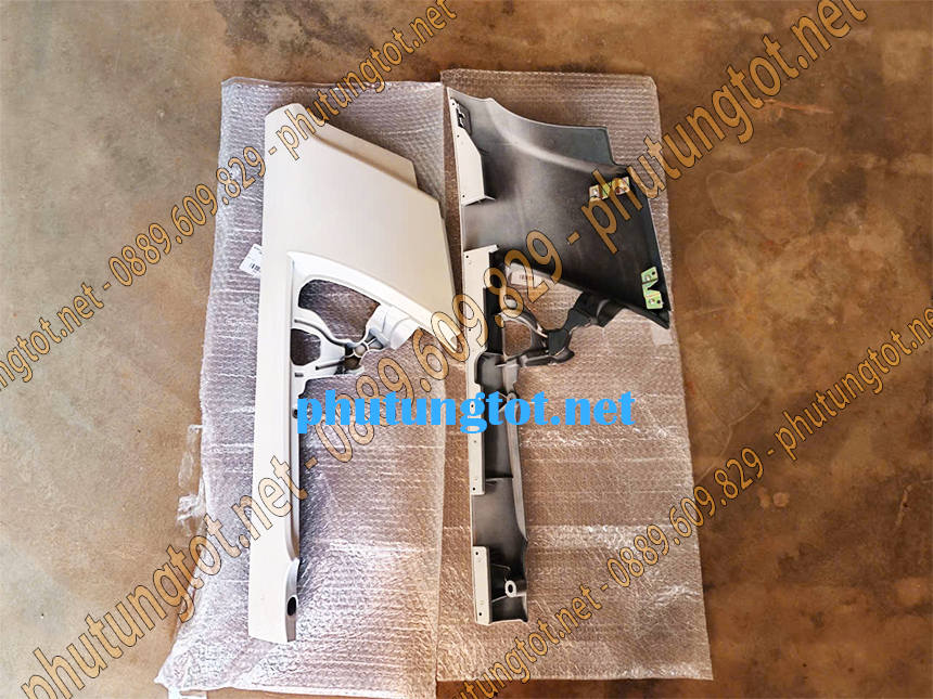 Ốp gò má xe tải Đô Thành IZ65 IZ68