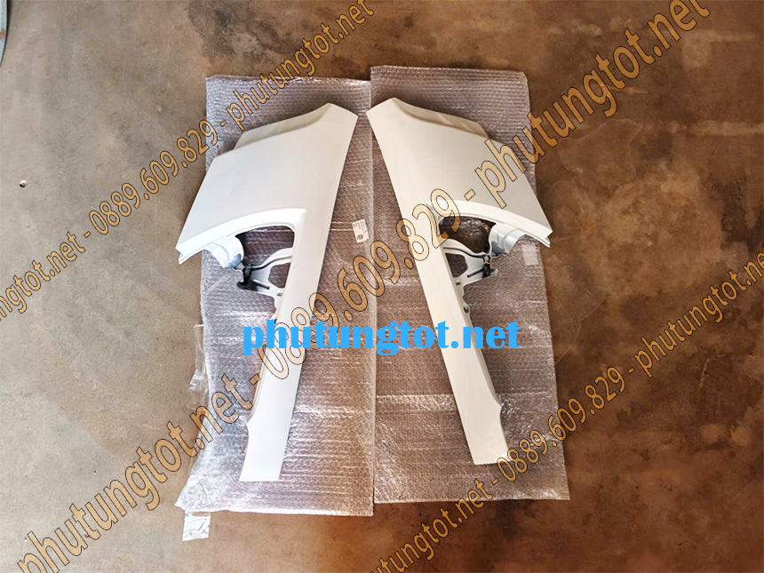 Ốp gò má xe tải Đô Thành IZ65 IZ68