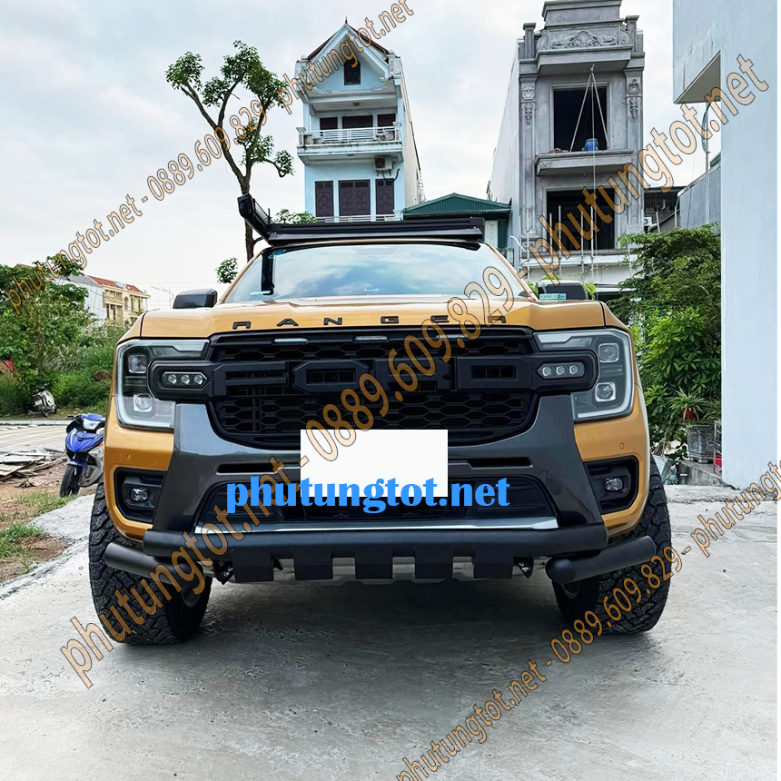 Cản sắt trước xe Ford Ranger