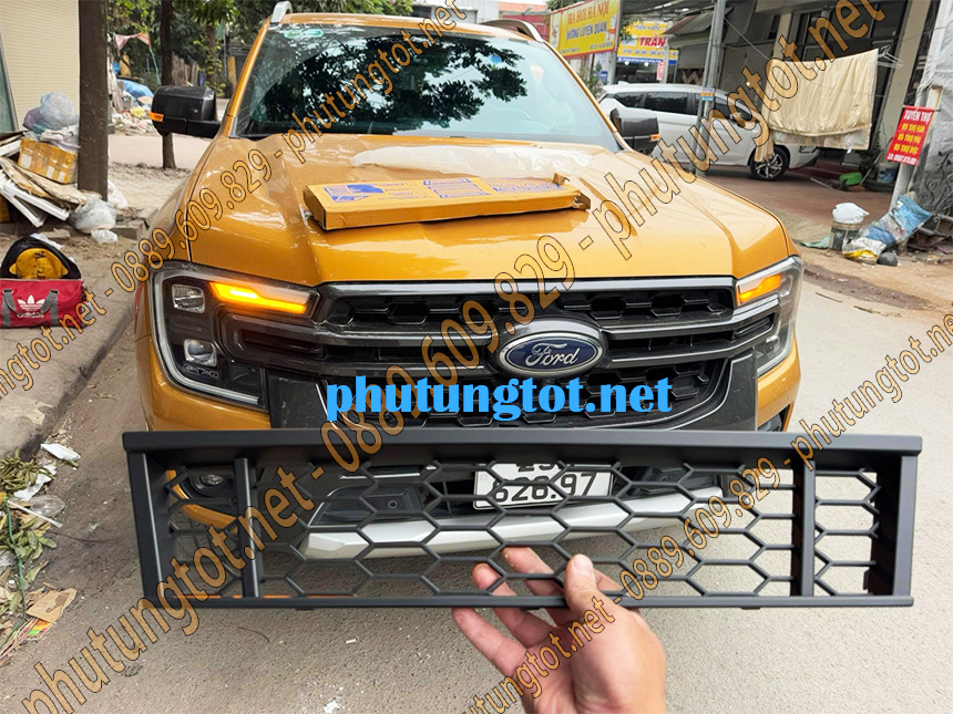 Lưới che két nước xe Ford Ranger