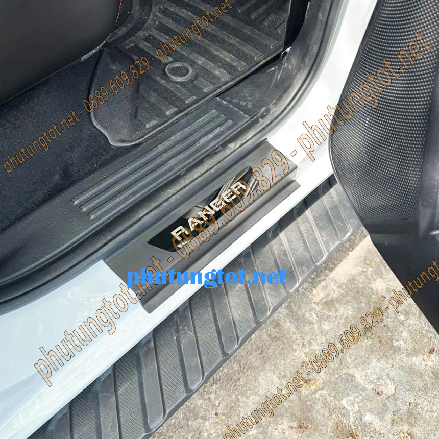 Ốp bậc bước chân xe Ford Ranger