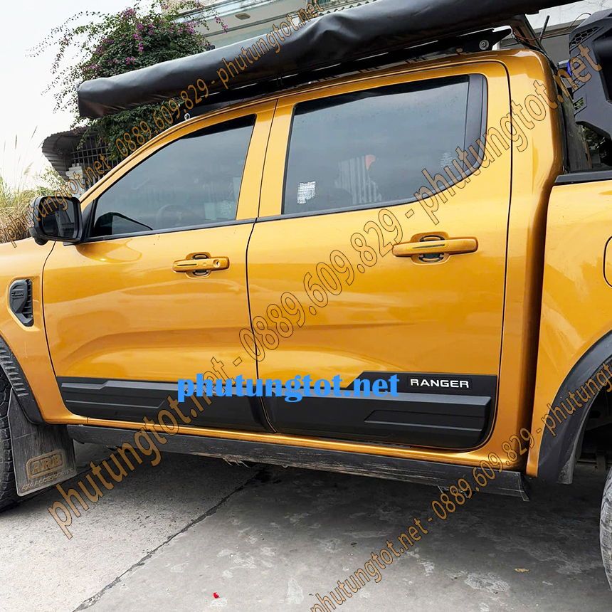Ốp sườn xe Ford Ranger